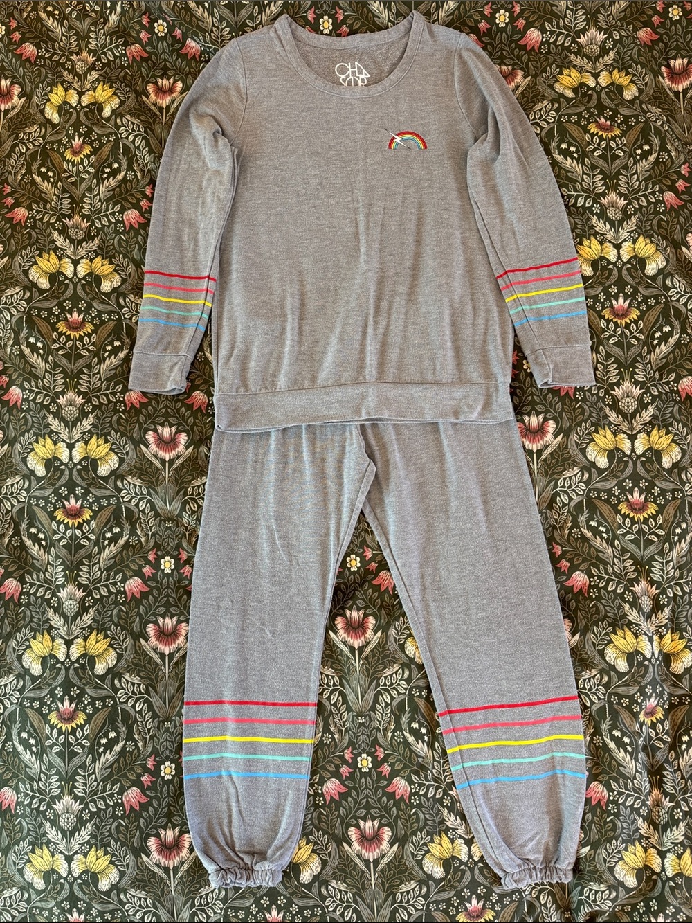 Chaser fleece Rainbow Pajama Set, XL top L pants